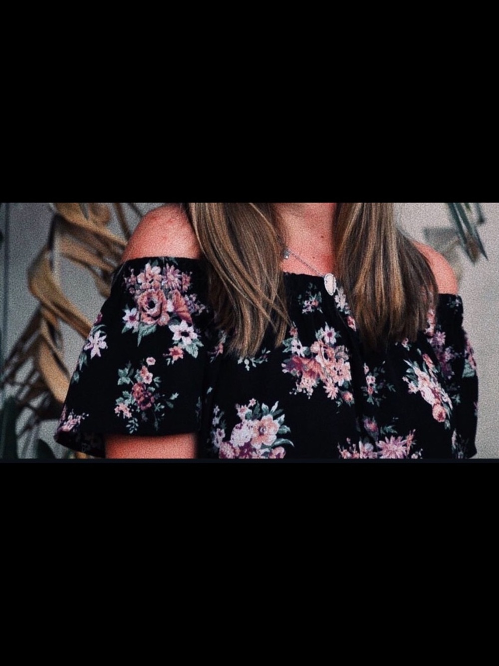 Off-Shoulder Black Floral Women's D